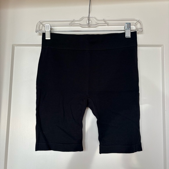 3-pack ⭐️ Free People Multicolor Biker Shorts Trio - Picture 4 of 5